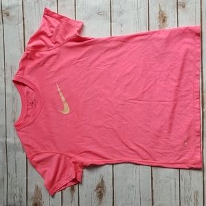 Nike Dri fit tee. Girls size XL. EUC